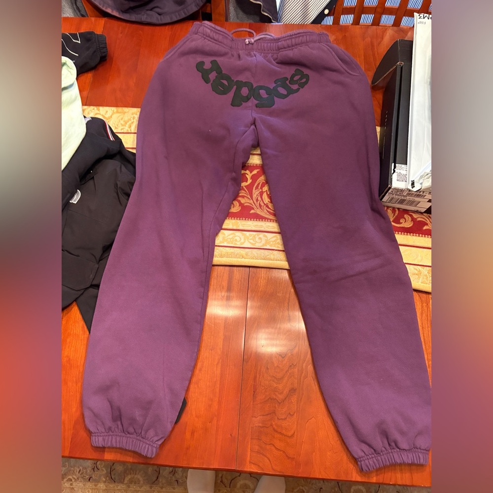 Used large sp5der sweatpants